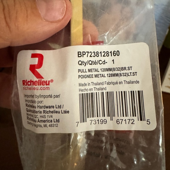 Drawer Pulls - Picture 2 of 4